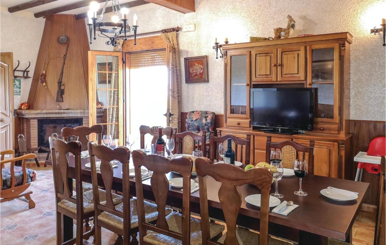 Pet Friendly Home In Olvera With Kitchen ภายนอก รูปภาพ